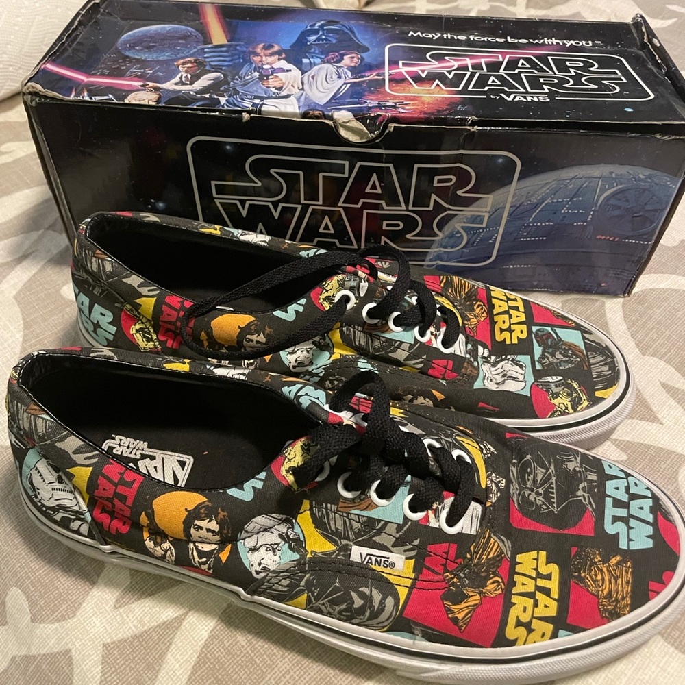 VANS. Classic  Repeat Star Wars Sneakers